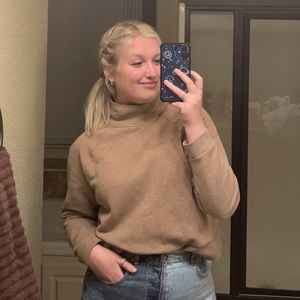 Meet your Posher, Ainsley